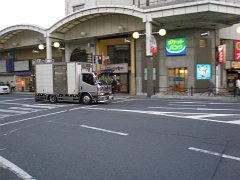 PB060856