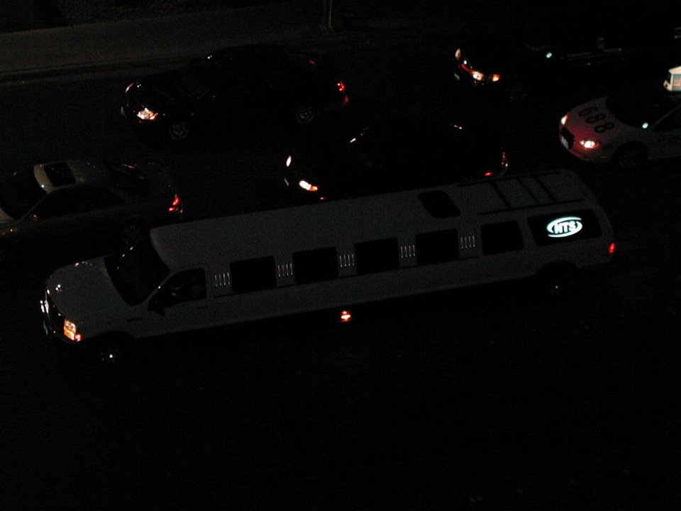 Very Long Expidition Limo