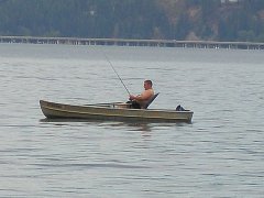 P8303547
